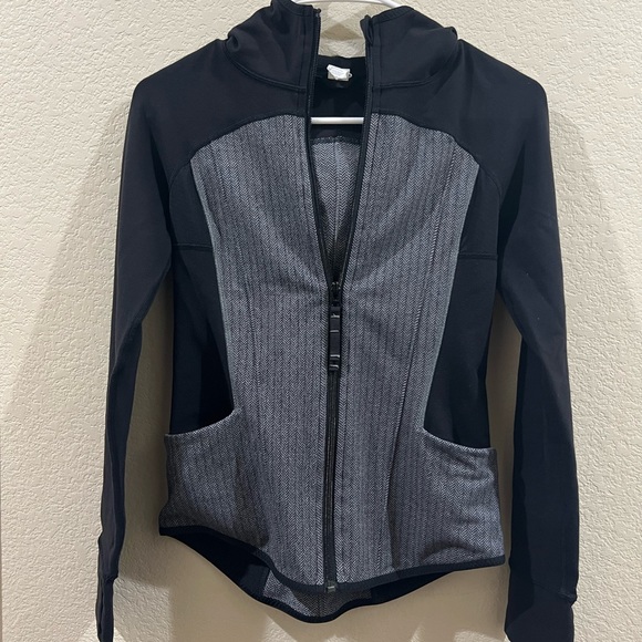 Ivivva hooded sweater jacket black and gray size size 12 girls - Picture 13 of 13